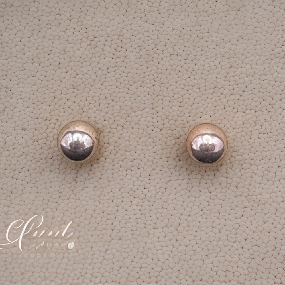 Matte Gold Stud Earrings - Picture 5 of 5